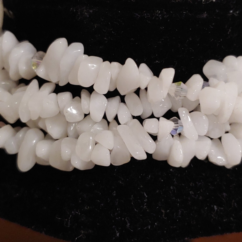 Necklece - Picture 3 of 3